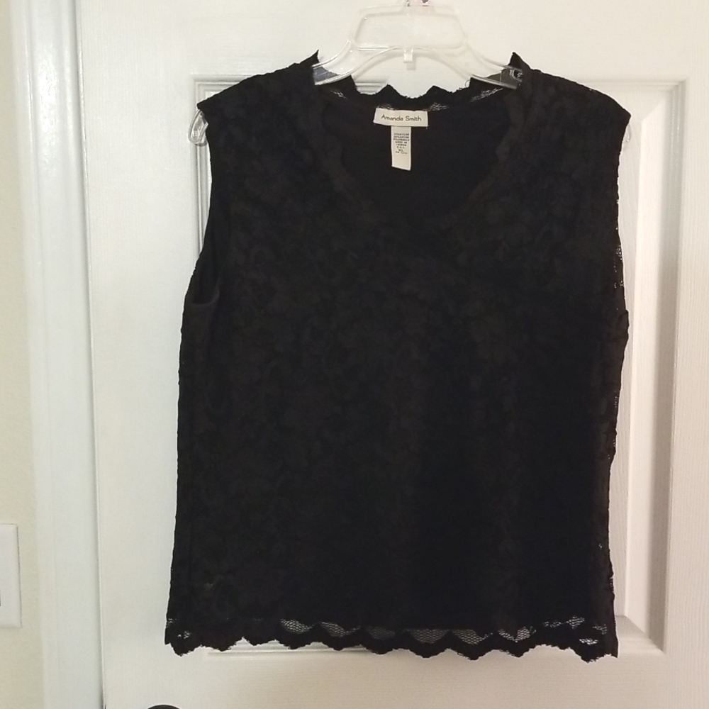 Lace line top